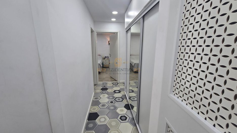 Apartament cu 4 camere de vanzare, Bd. C-tin Brancoveanu, Sector 4 - Poză 13
