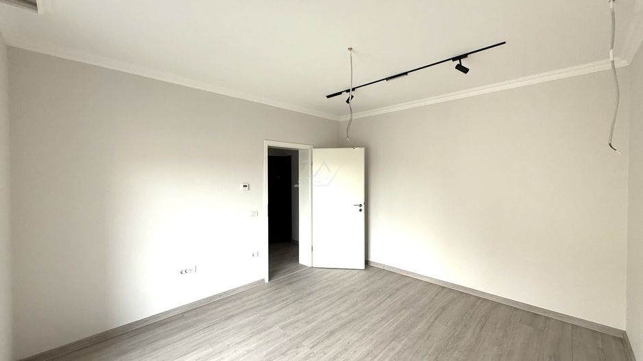 Bloc finalizat. Gradina proprie. Finisaje premium. Loc de parcare. - Poză 7