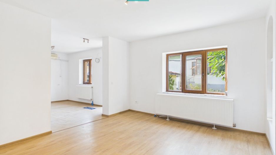 Casă renovată ultracentral | Str. Primăriei - Poză 5