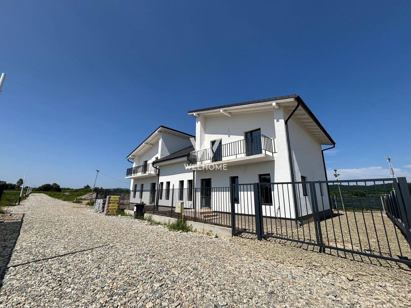 Viața la casă, liniște și munți la orizont – Duplexuri noi în Mohu - Poză 1