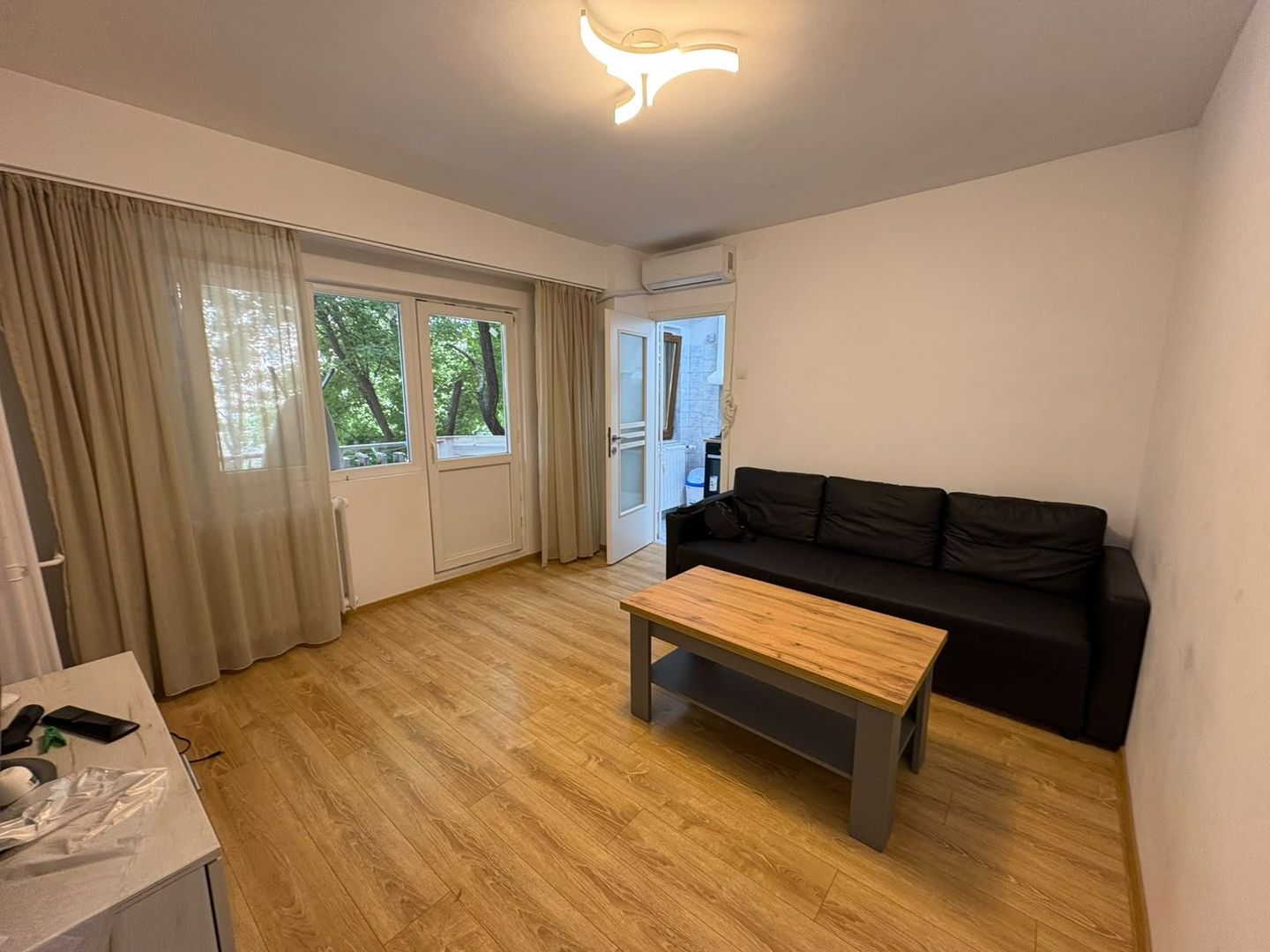 GARSONIERA- BRANCOVEANU, PARCARE ADP , METROU 8 MINUTE, MODERN - Poză 1