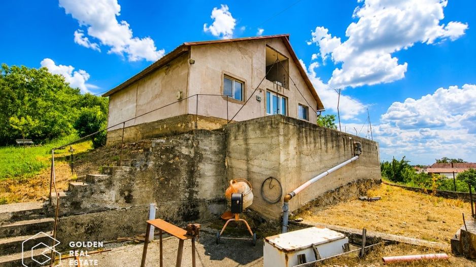 Casa P+M, teren 1440 mp, oras Lipova - Poză 1