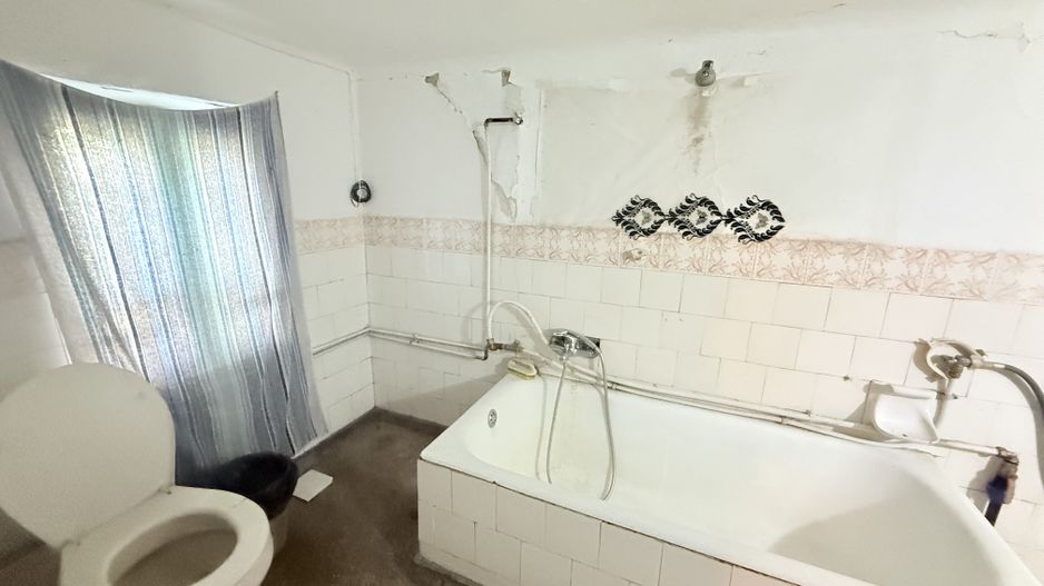 Casa interbelică cu arhitectură deosebită+Anexa și teren 1570 mp - Poză 16