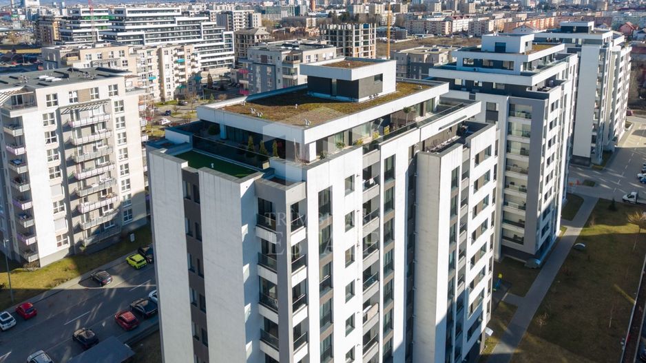 Coresi-Penthouse 3 camere +loc de parcare subteran 203mp - Poză 32