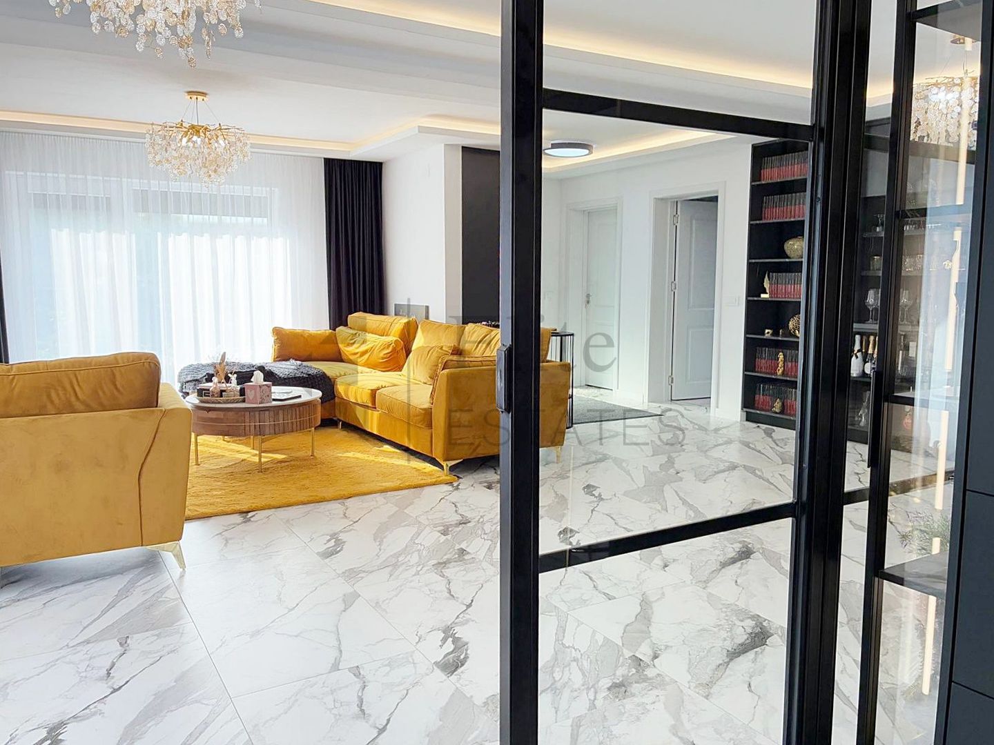 Casa premium cu 4 camere in Cartierul Episcopia din Oradea - Poză 7