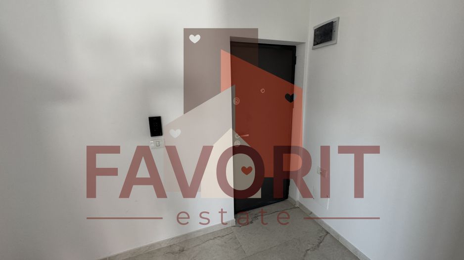 Bloc NOU. Disponibil imediat. Strada asfaltata - Poză 2