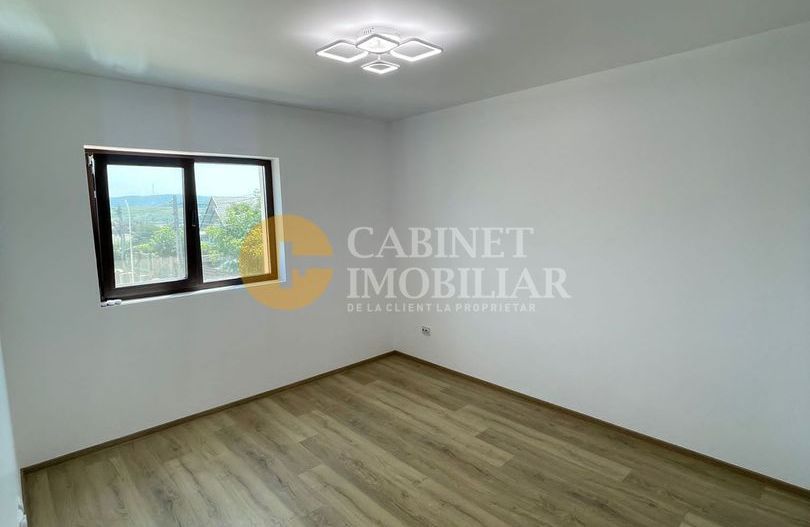 Etajul 1  Cug 2 Camere Decomandat 50 mp - Poză 3