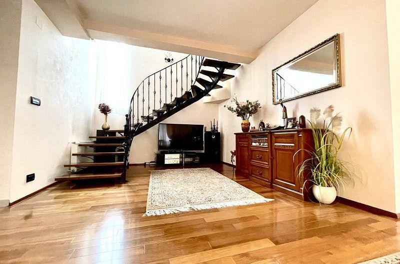 Design clasic, pozitie centrală - casă  în Dumbrăvita - Poză 5