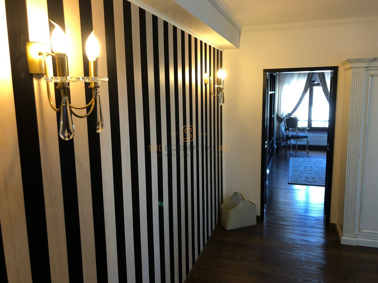 3 Camere,  Natiunile Unite - Palatul Parlamentului, Mobilat lux - Poză 23