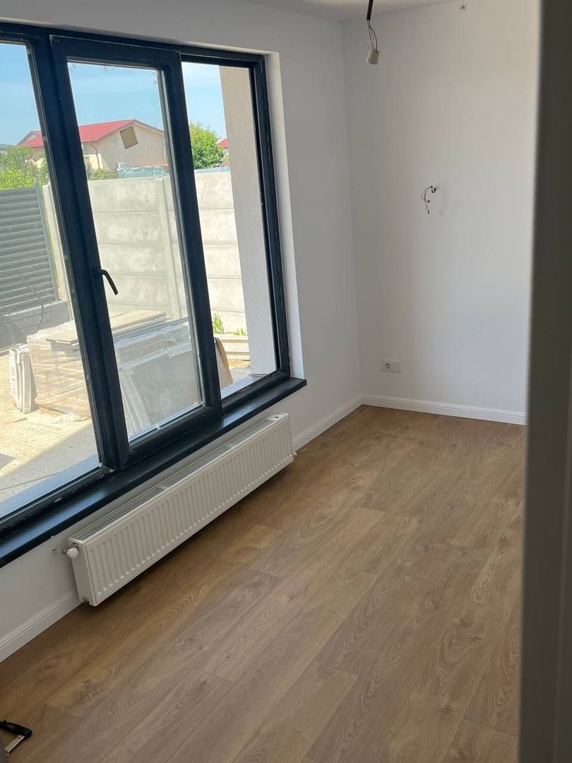 De vanzare casa vila moderna 4 camere Berceni - Poză 11