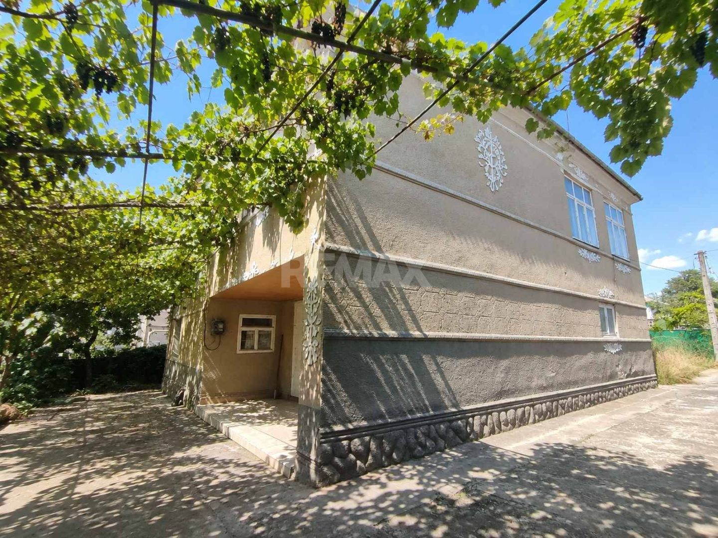 CASĂ DE VÂNZARE – 2 NIVELE | 4 CAMERE | 105 m²  -Țînțăreni Anenii Noi - Poză 3