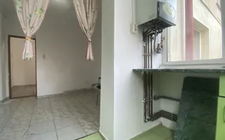 Micro 3, etajul 1! Vanzare apartament cu 3 camere, decomandat - Poză 11