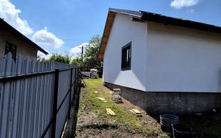 Casă de vânzare în Horlești, Rediu, pe strada principală - Poză 6