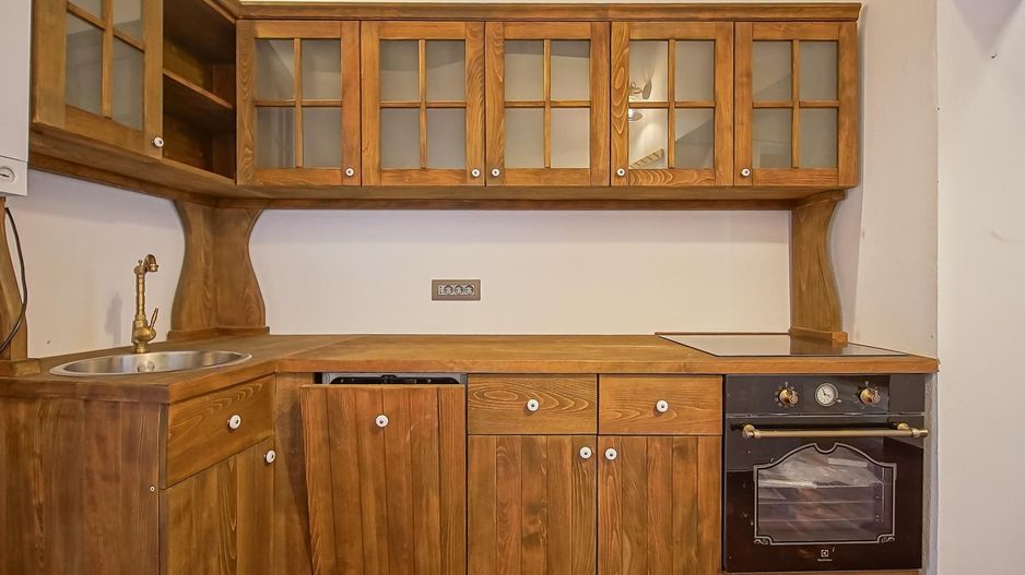 Casa de vanzare in centrul Brasovului - curte privata si pivnita - Poză 8