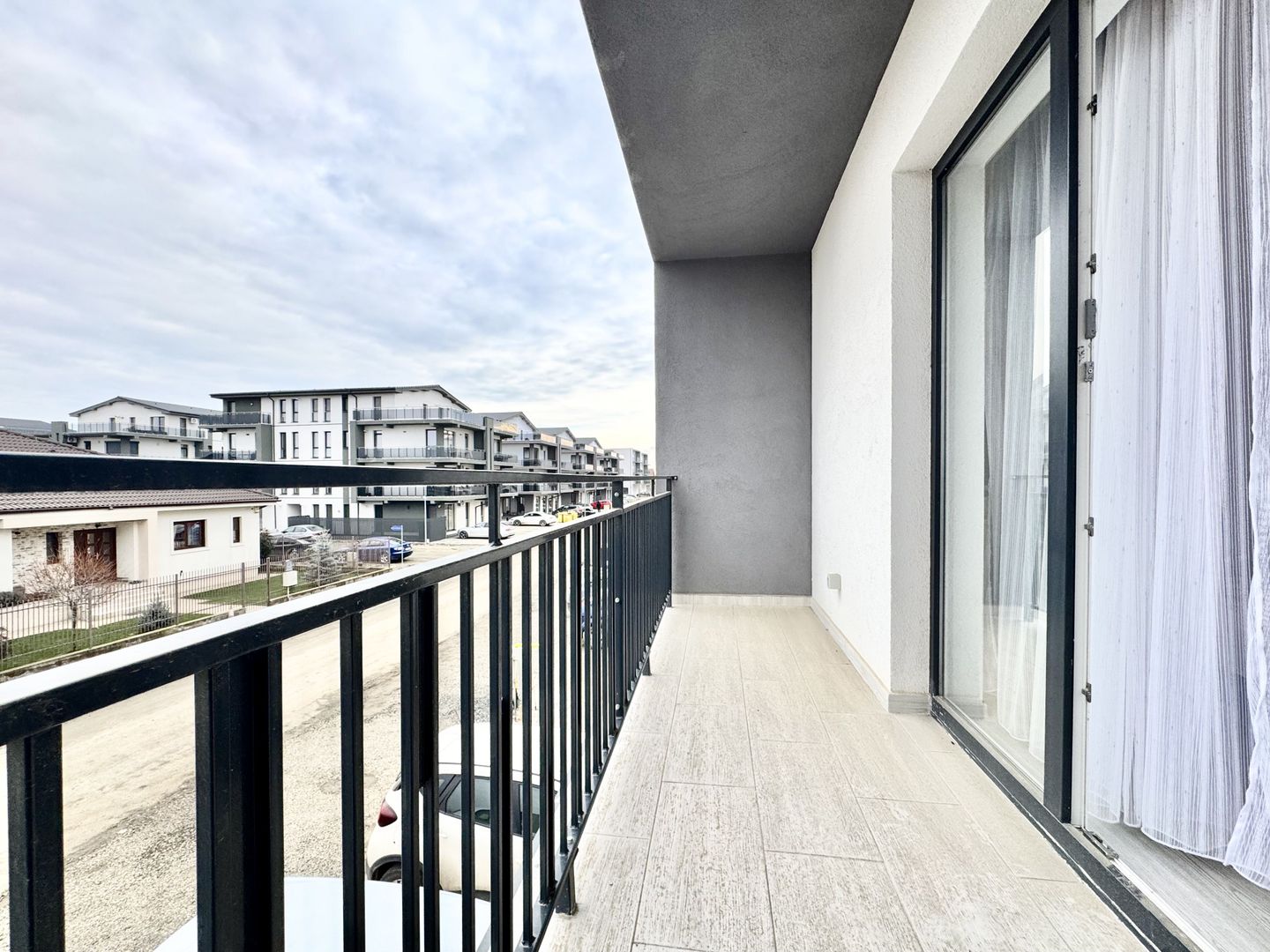 Luminos și modern: Apartament cu 3 camere în Braytim - Poză 28