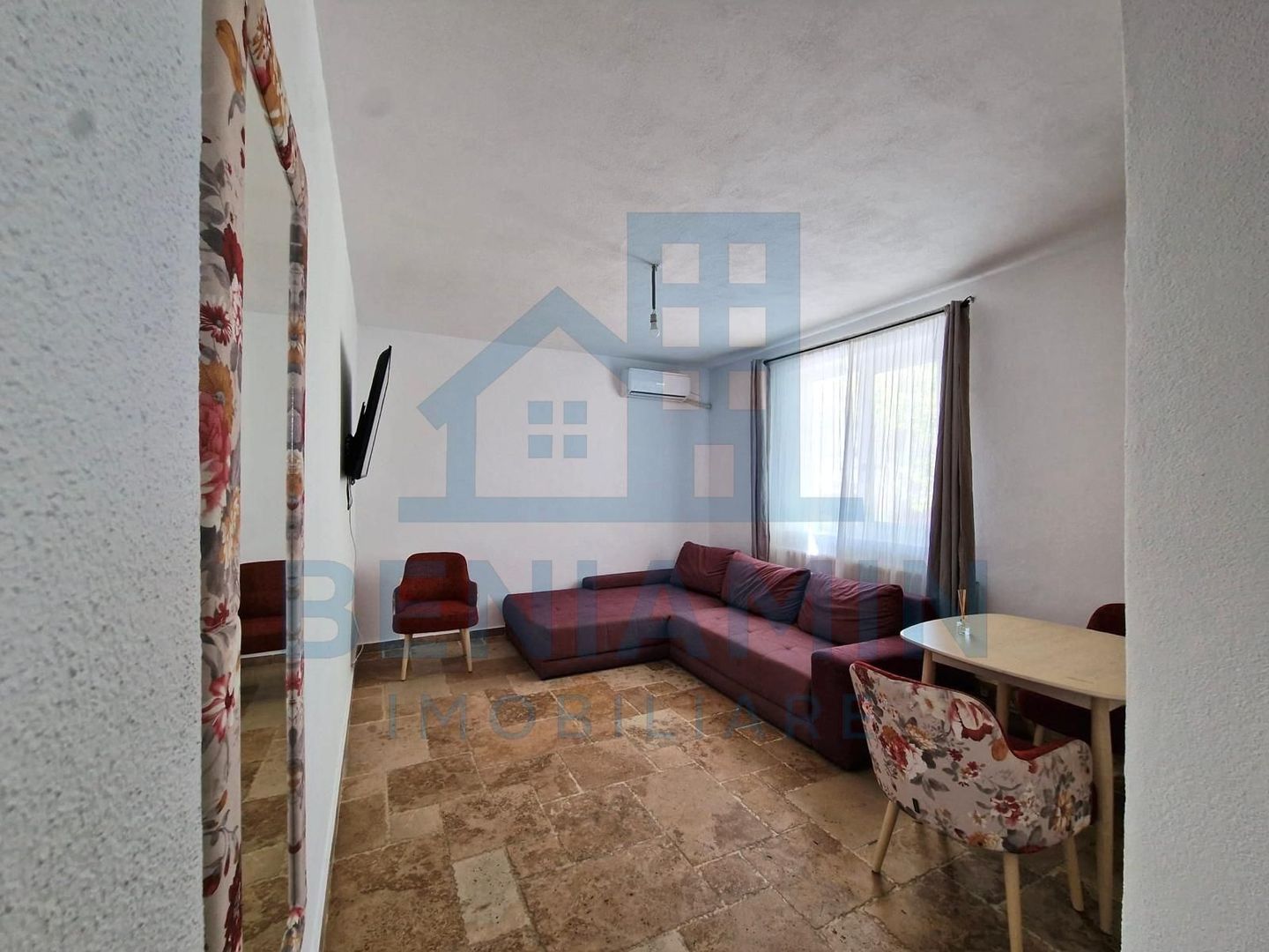 2 decomandat - centrala proprie - mobilat - utilat - English Park - Poză 2