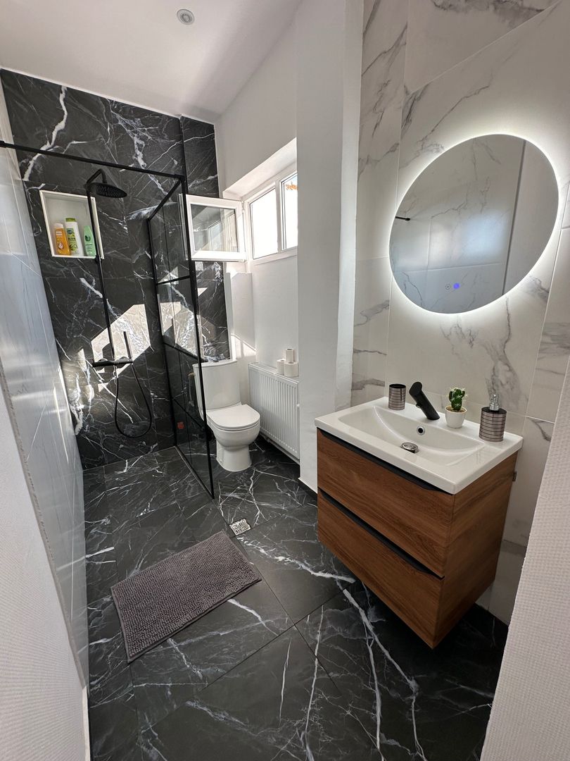 Ofer spre închiriere apartament 2 camere zona Piața Romana - Poză 8