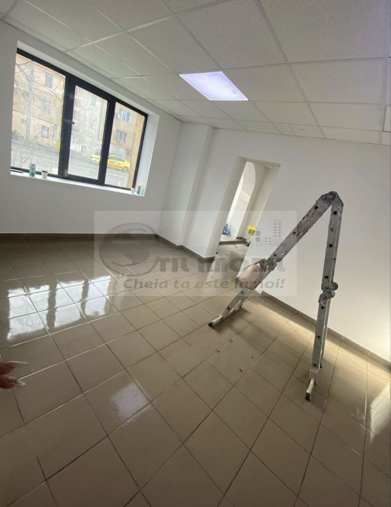Spatiu comercial Tudor Vladimirescu - 999 euro - Poză 1