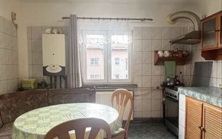 Apartament 4 camere decomandat 1 Mai Sara - Poză 1