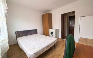 Cameră cămin mobilată cu baie proprie, în Complexul C4, zona Nicolina, Iași - Poză 1