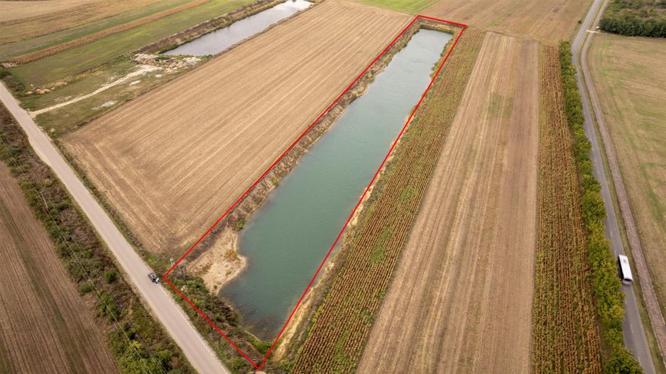 Teren extravilan Santau cu luciu de apa - Poză 3