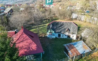 Casă de lemn, cu teren în Borșa - Poză 14