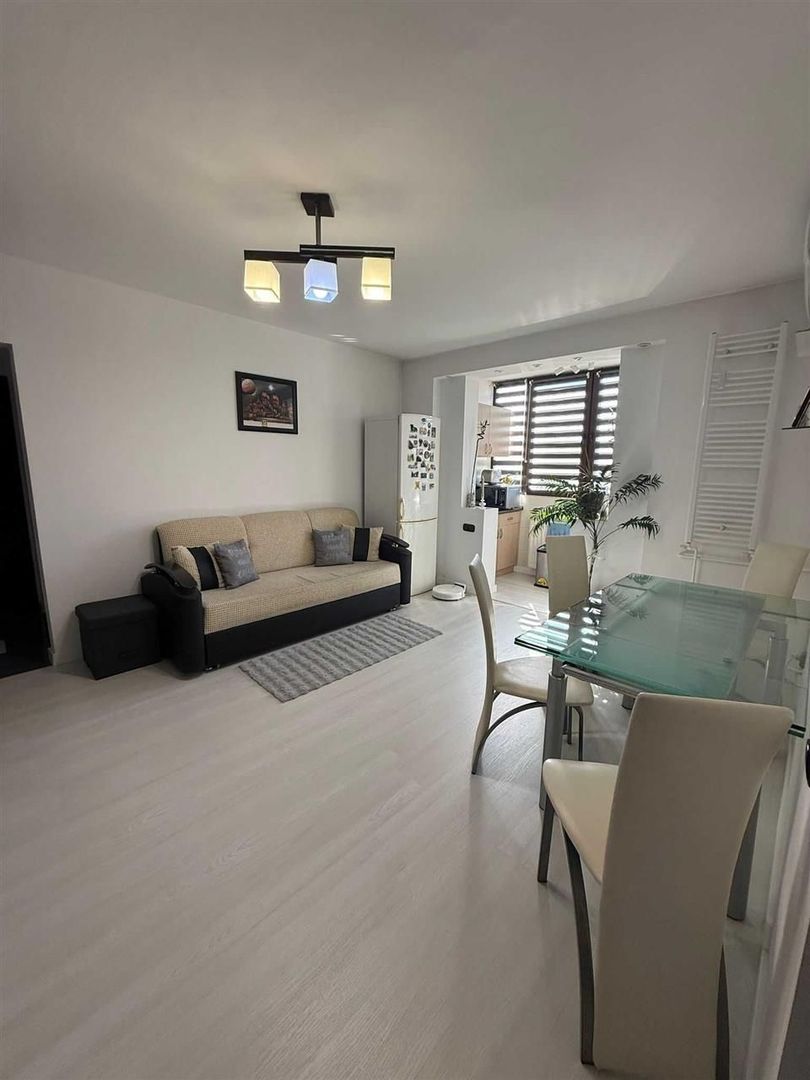 Apartament cu 3 camere in Piata Bucuresti - Poză 6