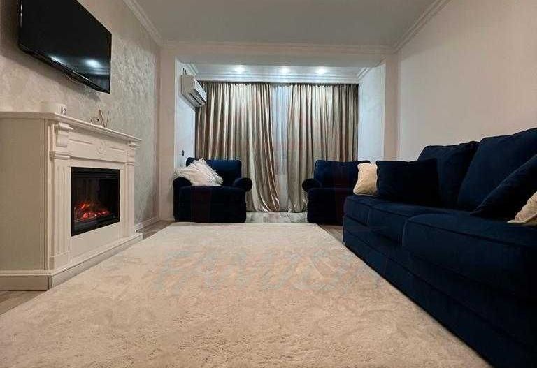 Inchiriere apartament cu 2 camere, Ultracentral, 55 mp, 610 EURO/Luna - Poză 2