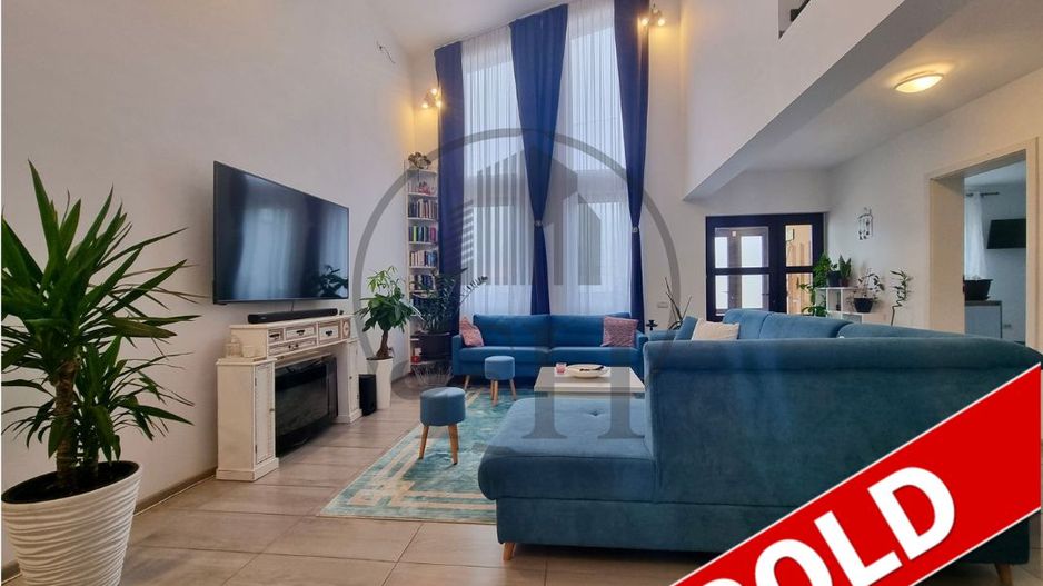 SOLD/ VANDUT- Casa / Vila de vanzare Valu lui Traian - Poză 1