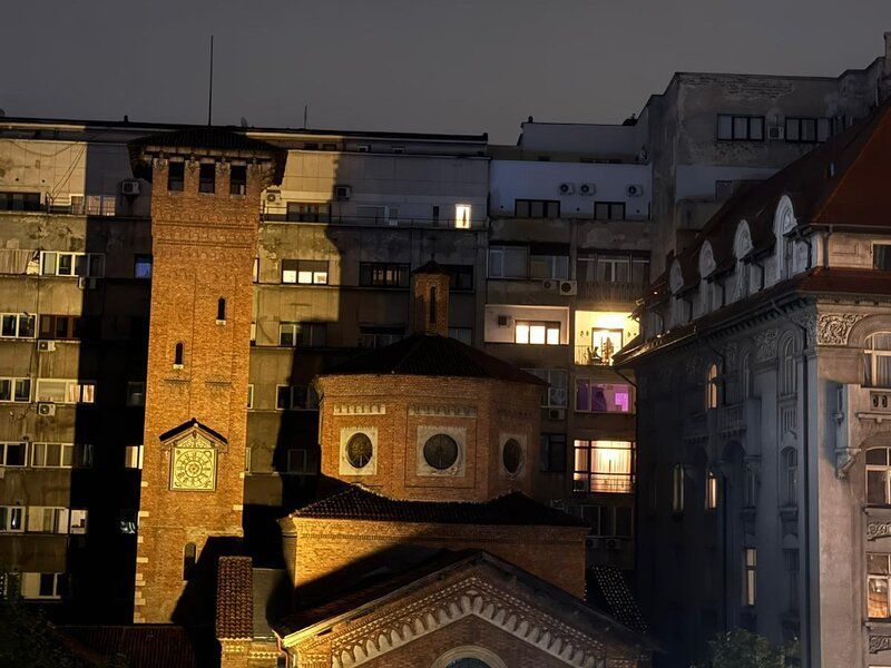 Apartament cu 2 camere pozitie centrala complet mobilat - Poză 1