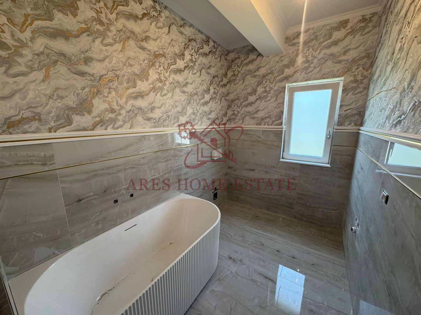 Duplex modern pe parter, 3 camere, 2 băi și terasă de 25 mp – Giarmata - Poză 9