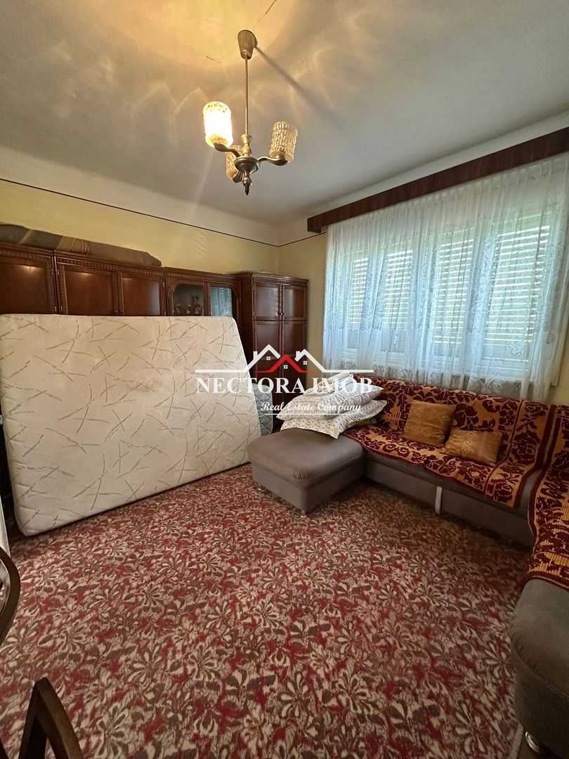 NECTORA IMOB Exclusivitate-Casa 5 camere, 2 bucatarii, 2300 mp teren - Poză 8