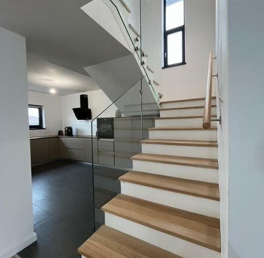 Tărlungeni, zona Izvor, casă de vănzare - Poză 5