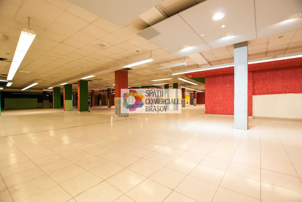 Spatiu comercial 3000 - mp #plus-imo.ro - Poză 1