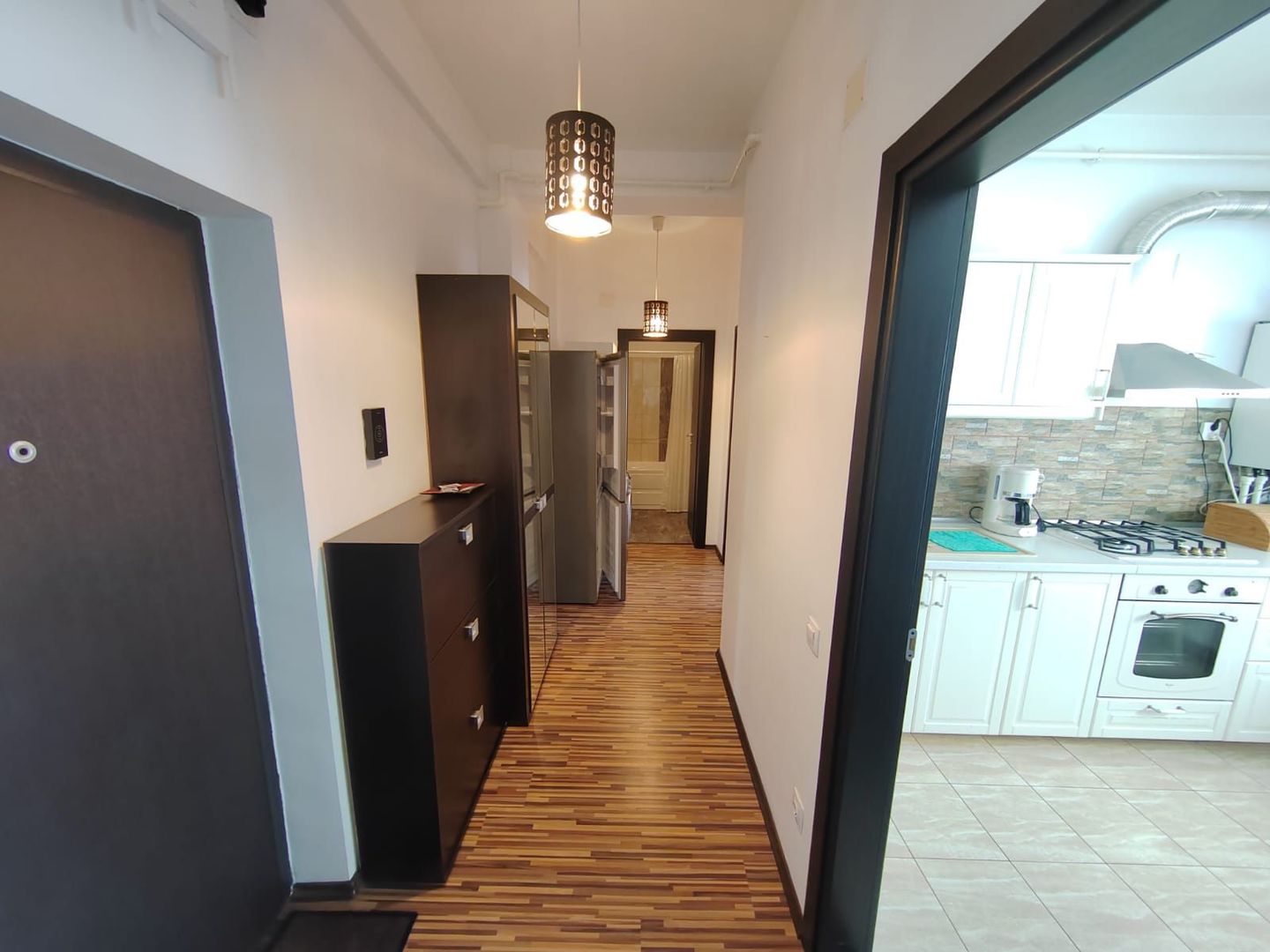 Berceni Popesti 2 camere spatios ,cu loc de parcare - Poză 5