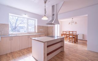 Casă de vânzare – zonă Poltura - Poză 2