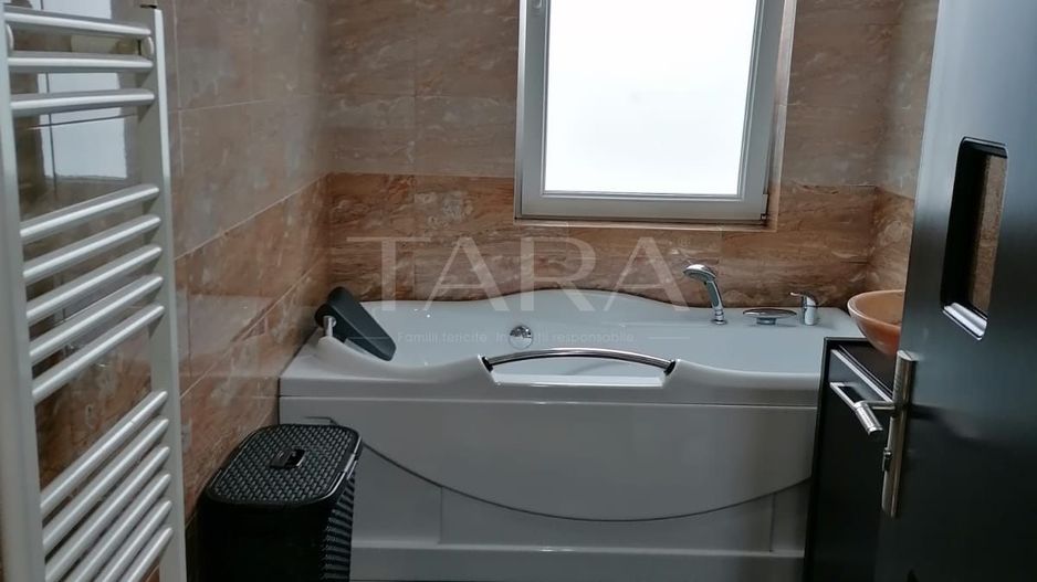 Apartament 3 Camere, central Zona Eroilor, Mobilat și Utilat. - Poză 14