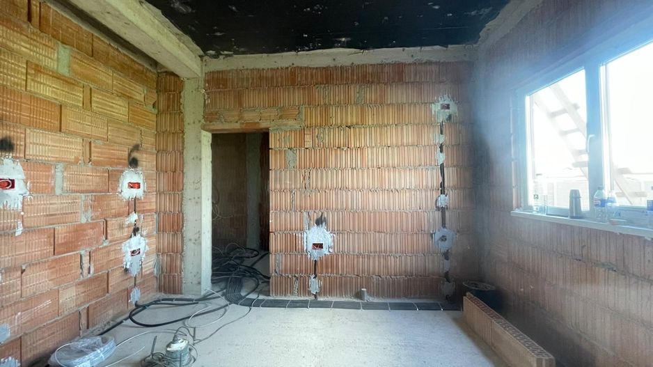 Duplex despartit prin camera tehnica, 3 dormitoare, Mosnita Noua - Poză 6