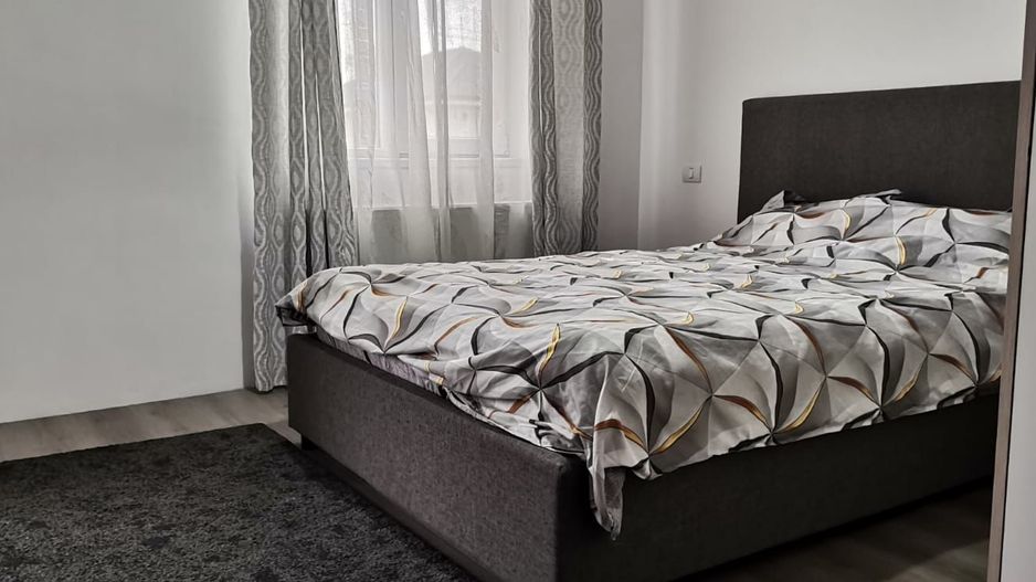 OCAZIE - Casă indiviuală modernă cu teren generos în Dumbrăvița (Cora) - Poză 11