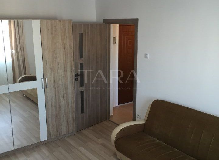 Apartament decomandat Mănăştur complet renovat şi utilat. - Poză 2