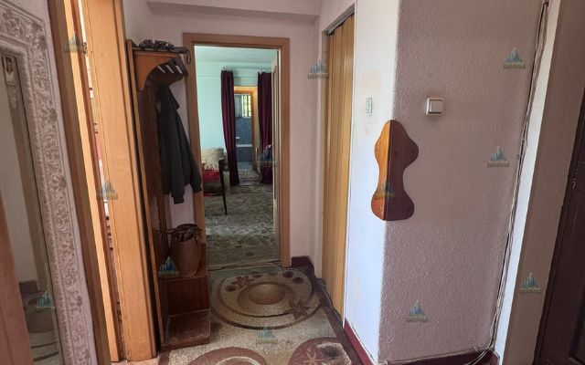 Apartament 3 camere de vânzare – Zona Centrală - Poză 3
