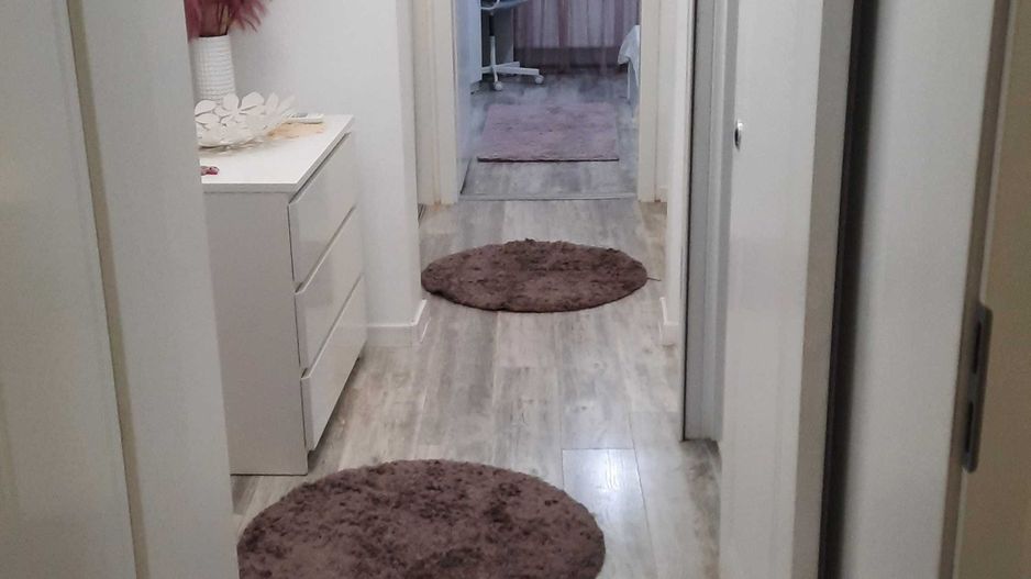 3 camere, decomandat,  2 bai , etaj 1, Mazepa 1 - Poză 1