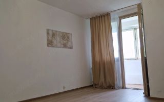 Garsonieră Titan, etaj 4, bloc reabilitat, preț negociabil - Poză 2