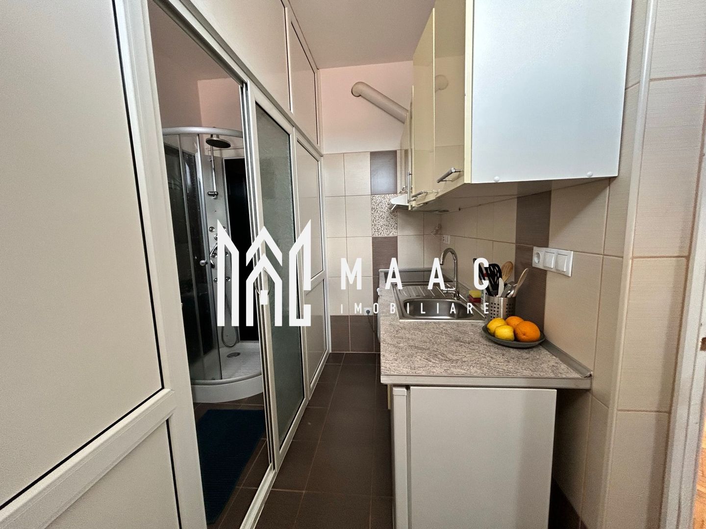 Apartament 1 camera | Etaj 2 | 50 MPU | Central - Poză 3