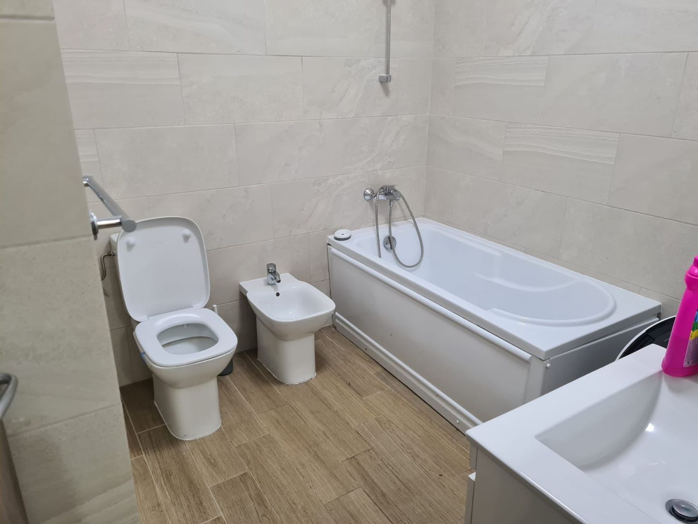 Complexul Studentesc | 2 camere | 2 bai | Bloc nou | Etaj 2 - Poză 14