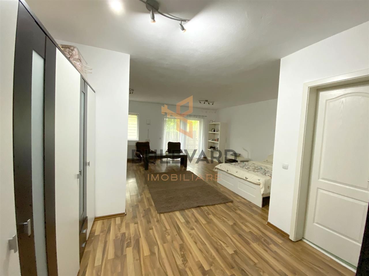 Apartament cu 1 camera 40 mp in zona strazii N. Titulescu! - Poză 5