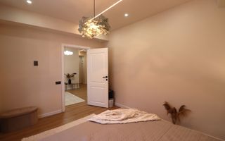 Apartament cu 2 camere,  ultrafinisat, zona Semicenrala! - Poză 9