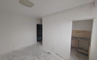 Garsoniera ieftina cu vedere la parc - Poză 4