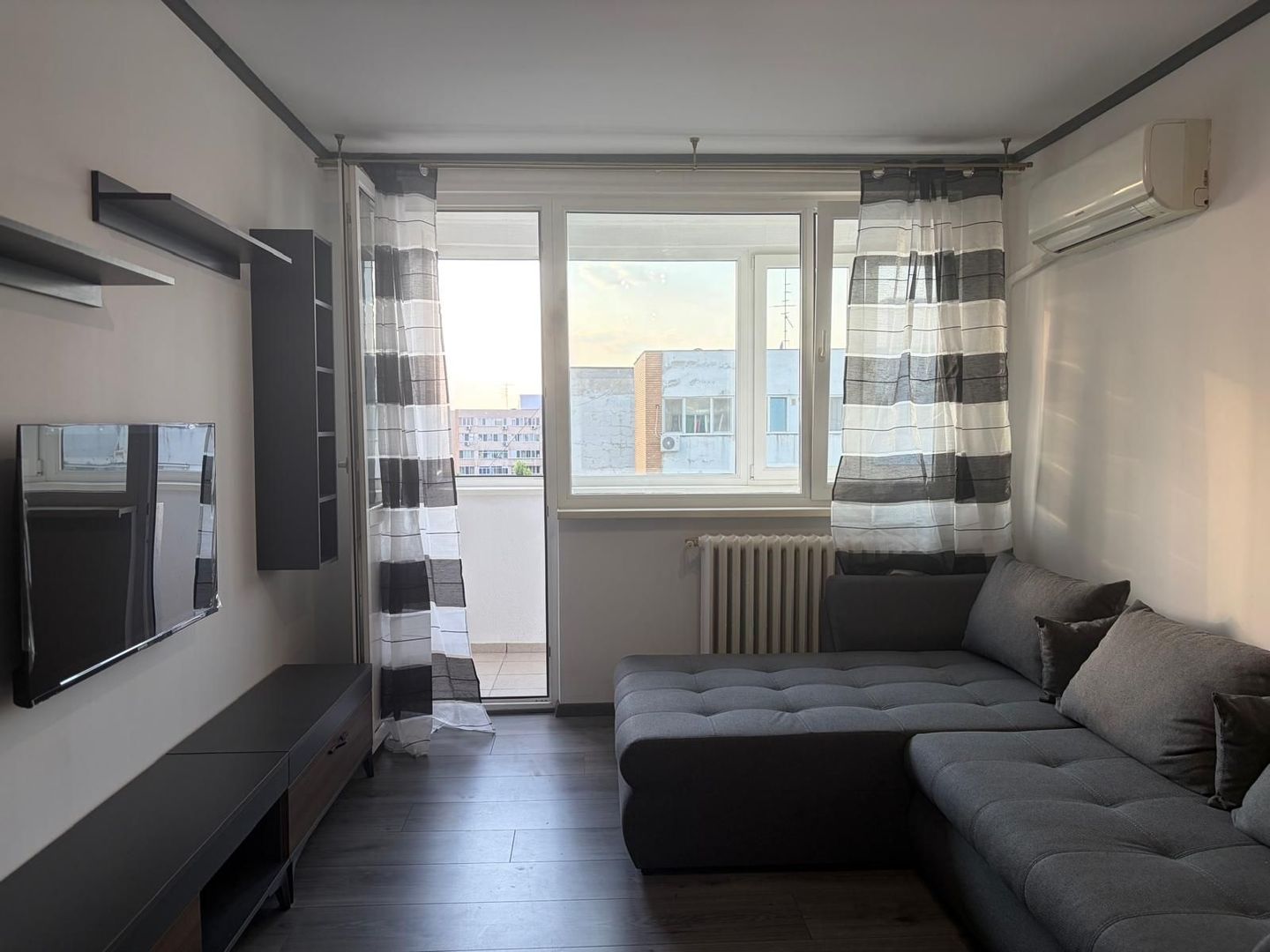 Apartament renovat cu doua camere, Bd. Obregia, 105.000€ - Poză 1