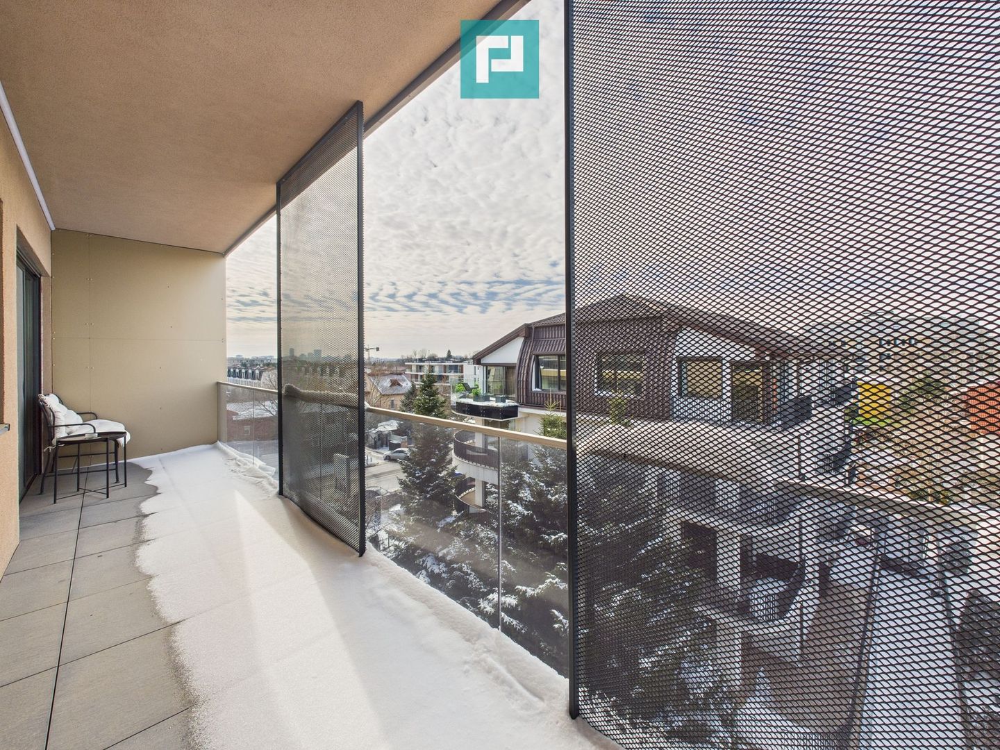 Apartament spațios, vedere și facilități premium - Poză 15